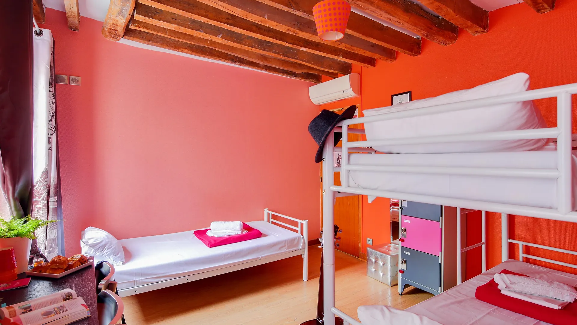 Hostel Le Village Montmartre By Hiphophostels Παρίσι